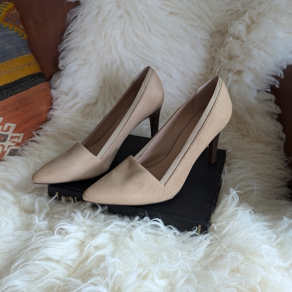Franco Sarto Nude Heels - Picture 1 of 10
